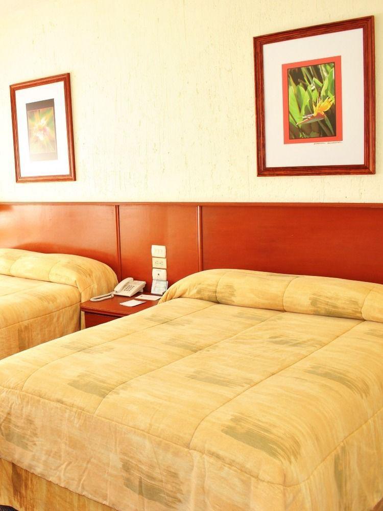 Hotel Marcella Clase Ejecutiva Morelia Esterno foto