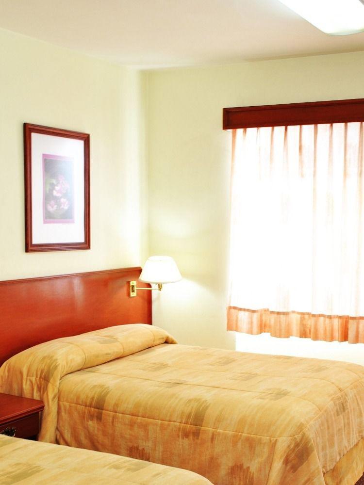 Hotel Marcella Clase Ejecutiva Morelia Esterno foto